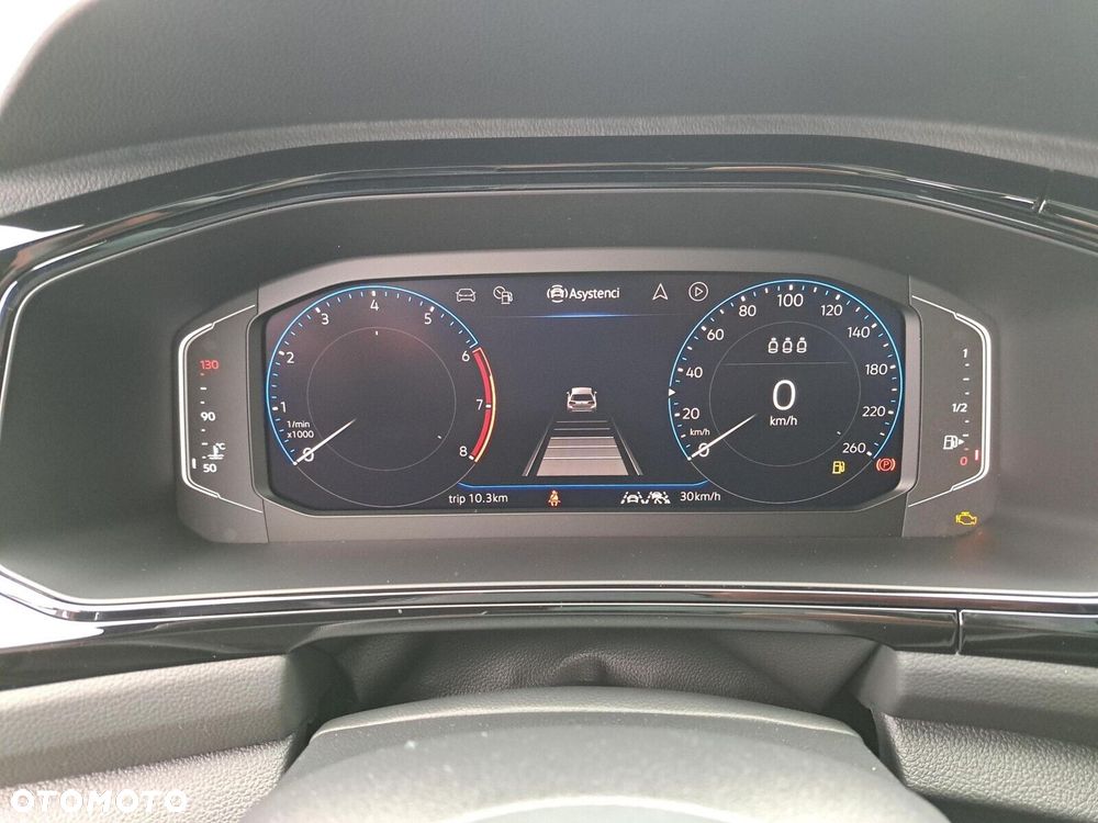 Volkswagen T-Roc - 14