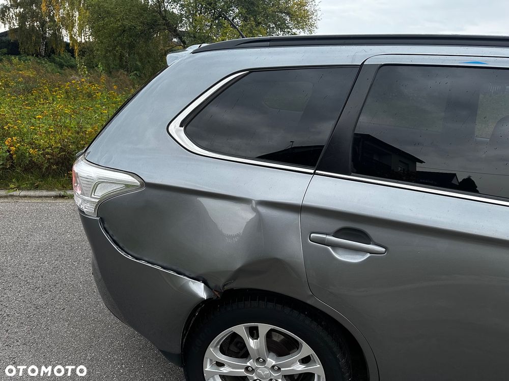 Mitsubishi Outlander 2.0 Instyle Navi - 26