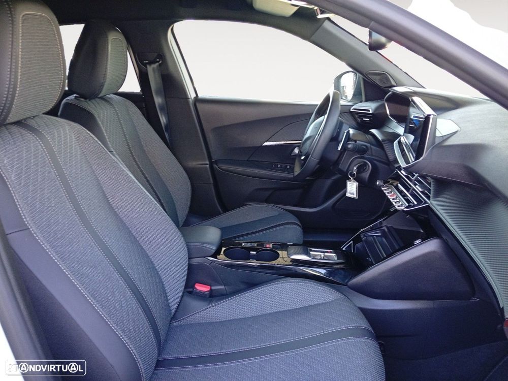 Peugeot 2008 1.2 Hybrid Allure e-DCS6 - 15