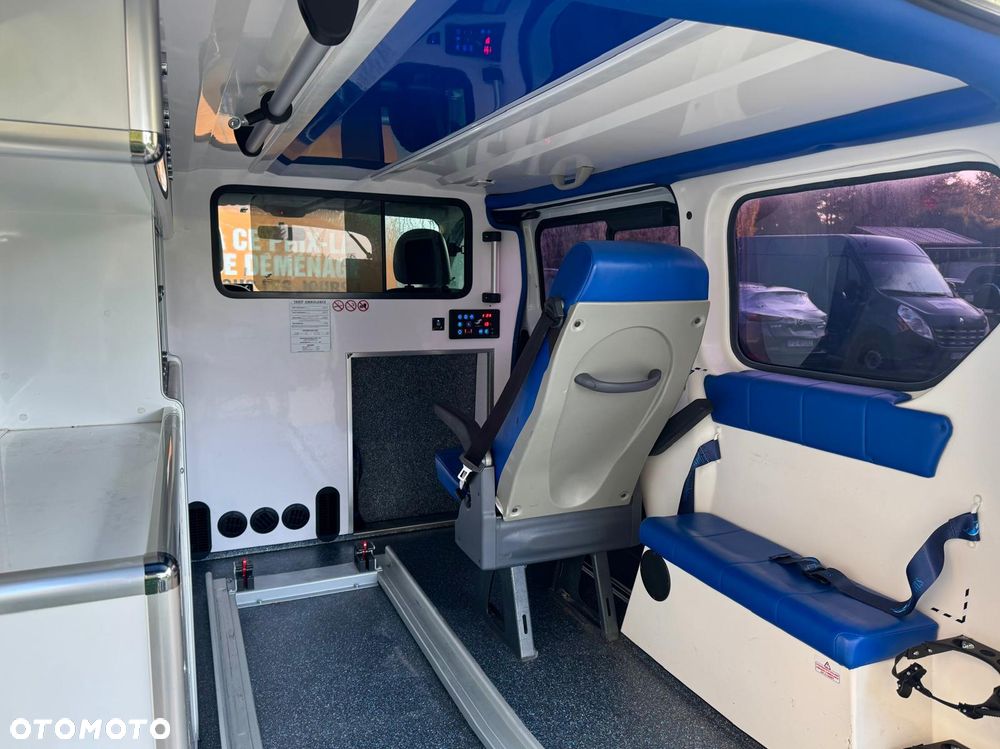 Renault Trafic - 9