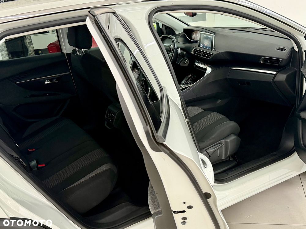 Peugeot 3008 1.6 BlueHDi Allure S&S EAT6 - 20
