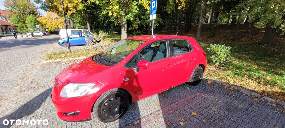 Toyota Auris 1.6 VVT-i Sol - 2
