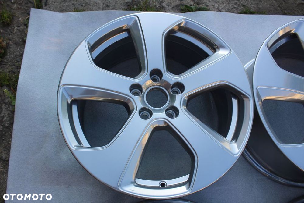 ORYG. VW GOLF R R-LINE AUSTIN 18 GTI GTD 5G0 - 3
