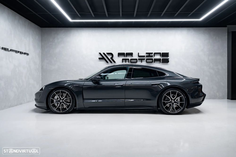 Porsche Taycan Bateria Performance Plus - 15