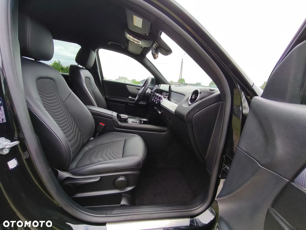 Mercedes-Benz GLB - 31