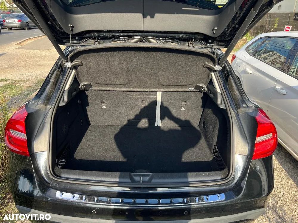 Mercedes-Benz GLA 250 4MATIC Aut. - 10