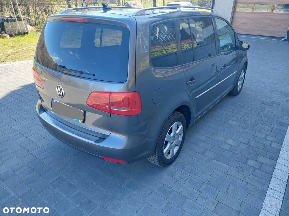 Volkswagen Touran 2.0 TDI Highline DSG - 5