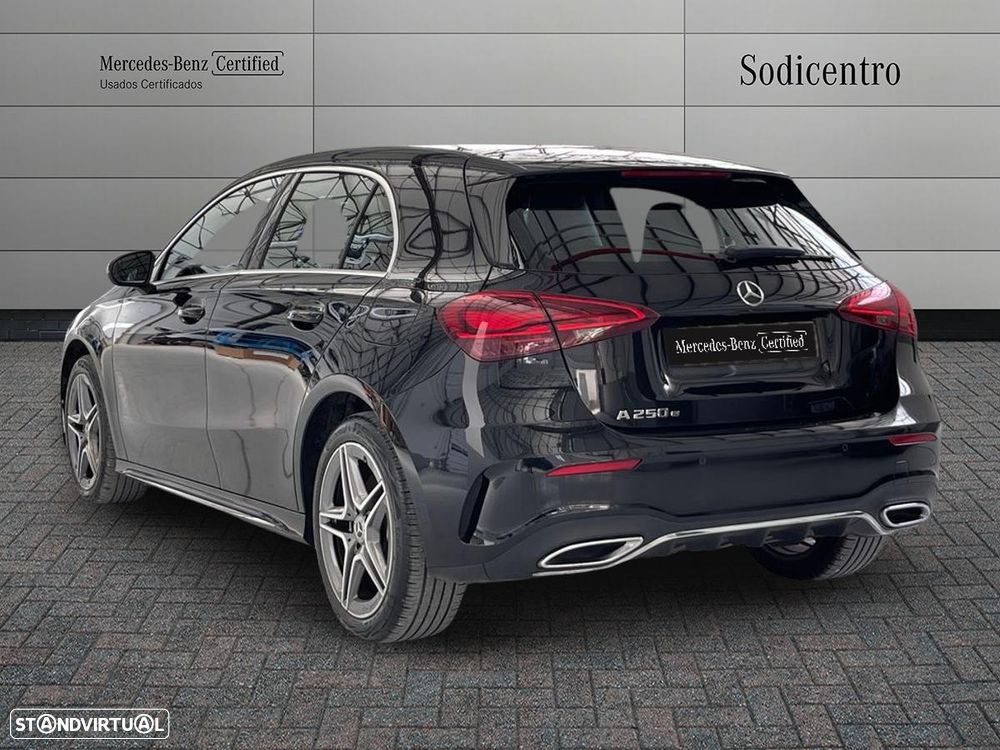 Mercedes-Benz A 250 e 8G-DCT Advanced AMG Line - 4