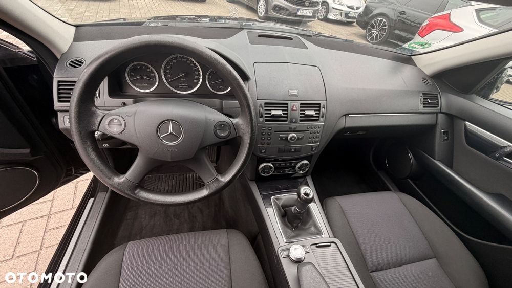 Mercedes-Benz Klasa C 220 CDI DPF Elegance - 10