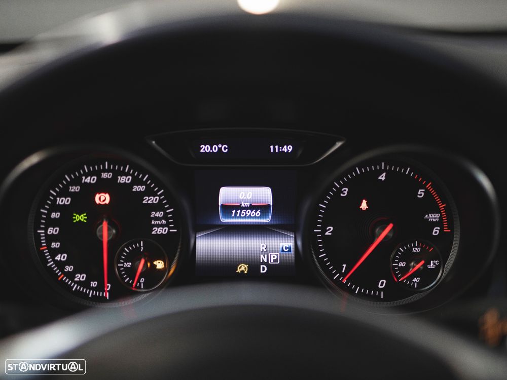 Mercedes-Benz CLA 180 d Shooting Brake AMG Line Aut. - 16