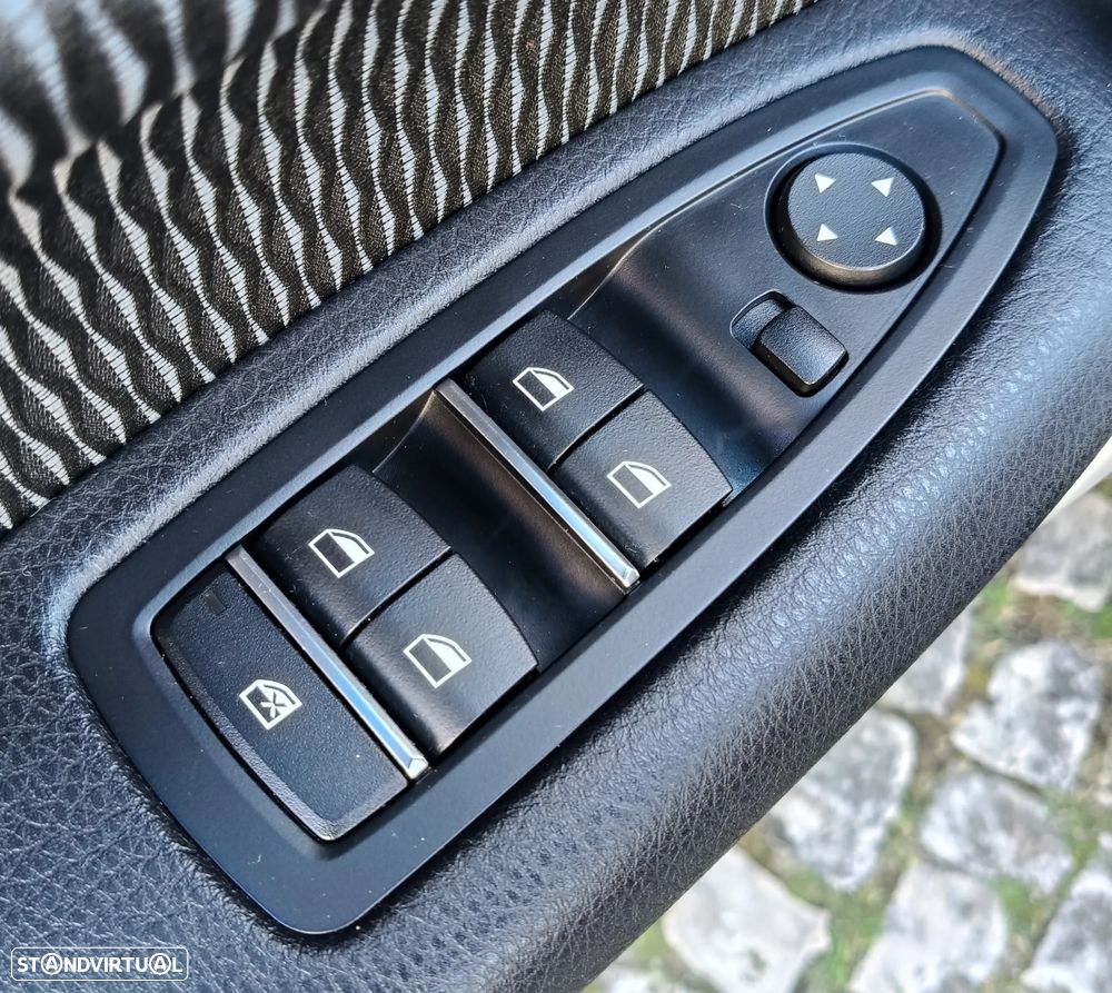 BMW 116 d EDynamics Advantage - 14