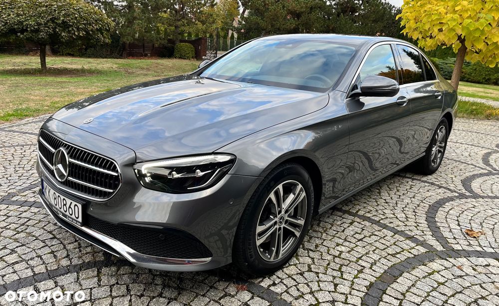 Mercedes-Benz E-Class 2023 photo 3