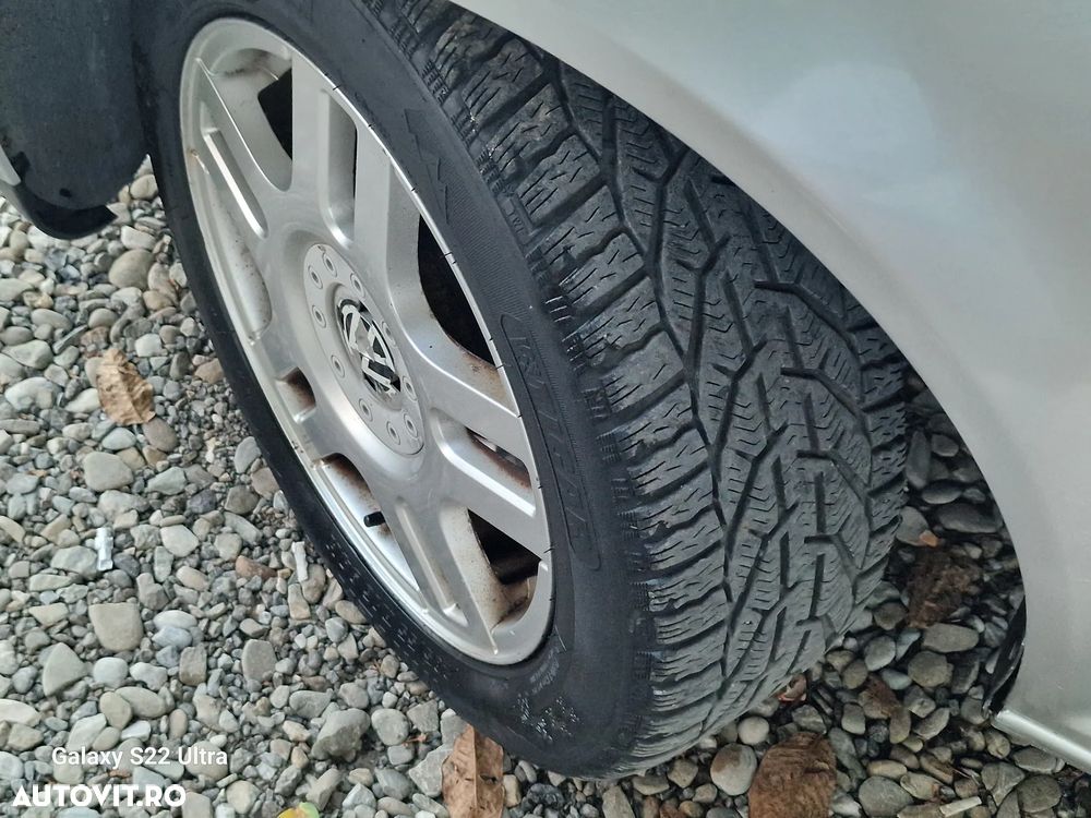 Volkswagen Golf - 4