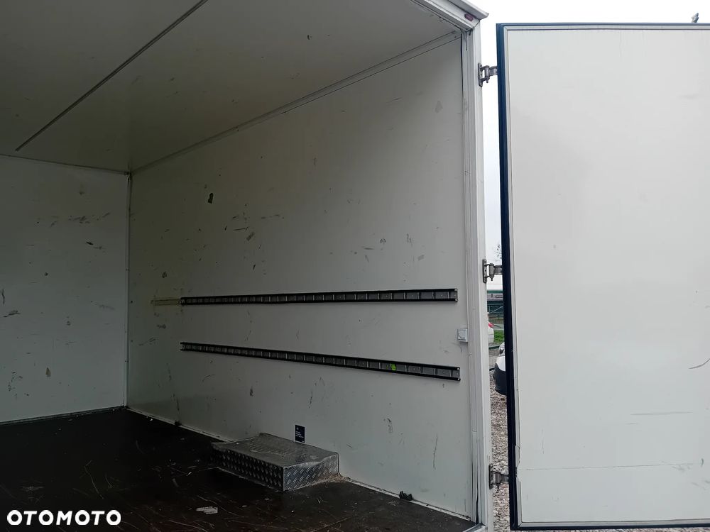 Volkswagen Crafter - 11