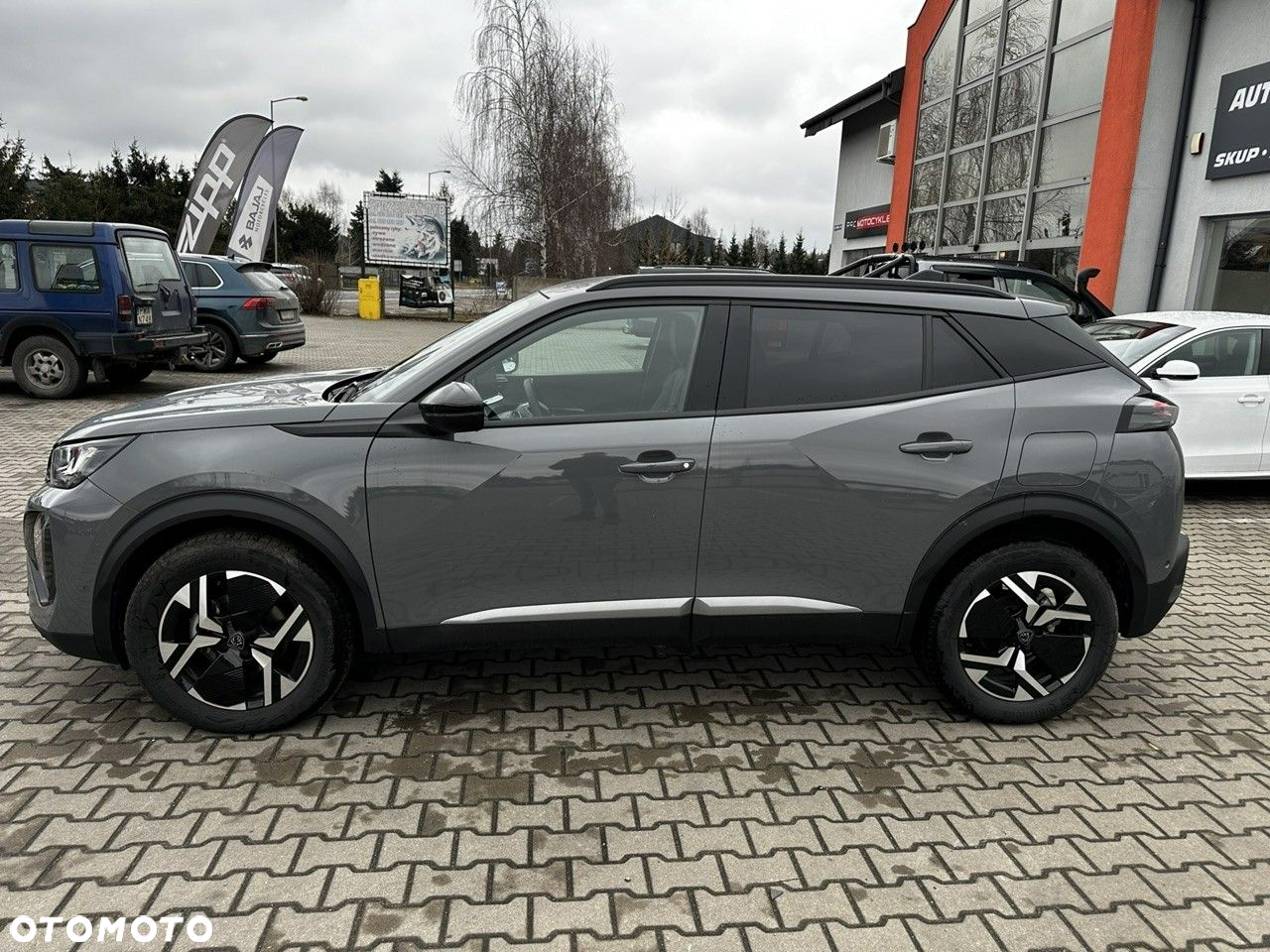 Peugeot 2008 - 11
