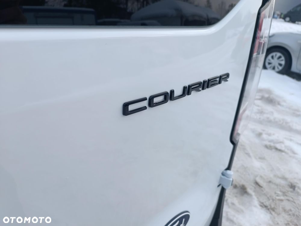 Ford Transit Courier Trend - 31