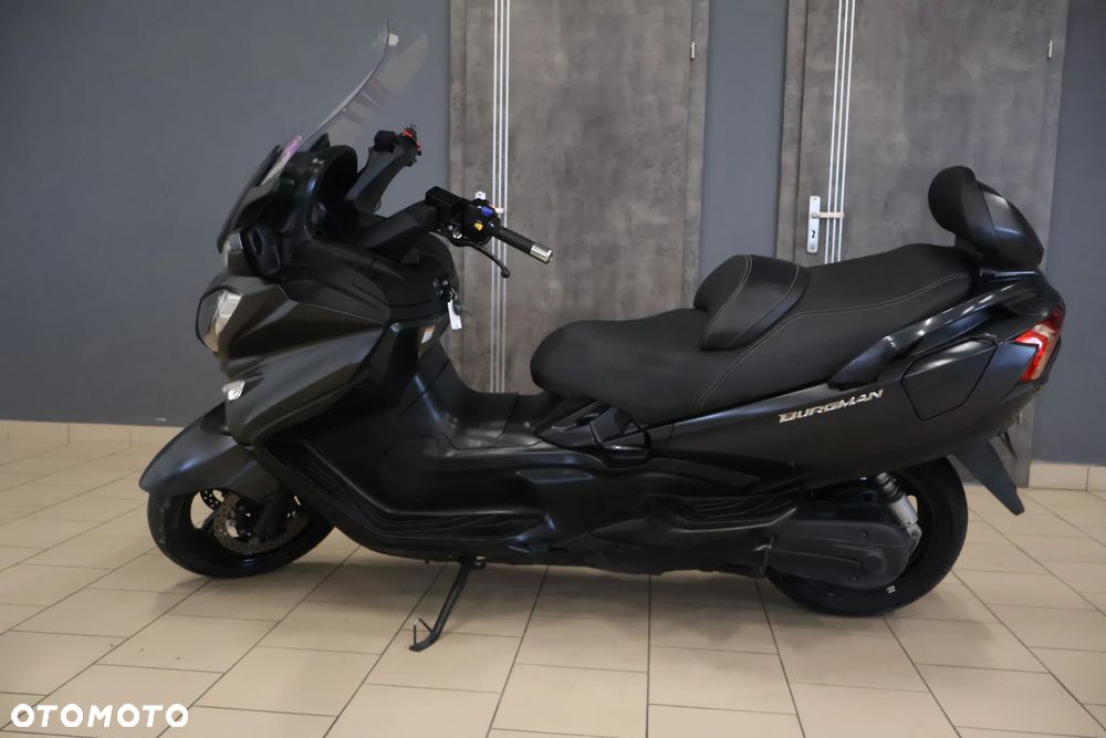 Suzuki Burgman - 5