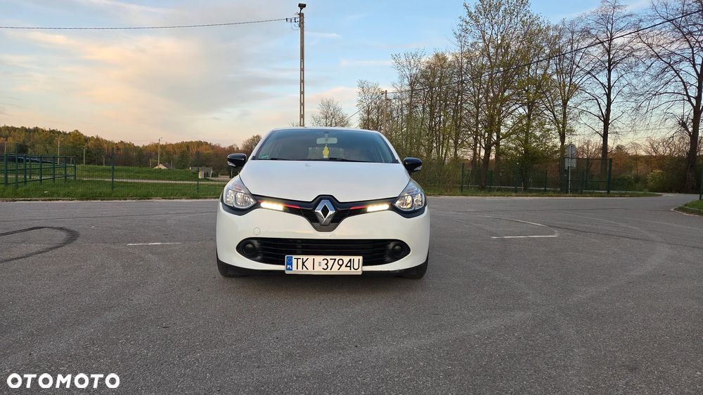 Renault Clio 1.2 16V 75 Luxe - 20