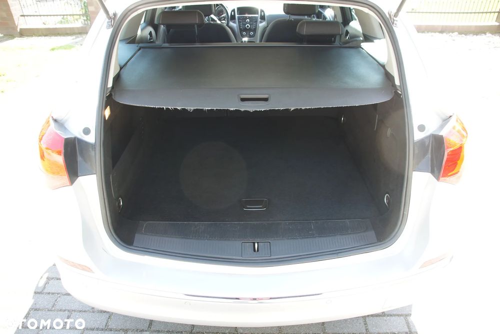 Opel Astra 1.4 T Cosmo EU6 - 8