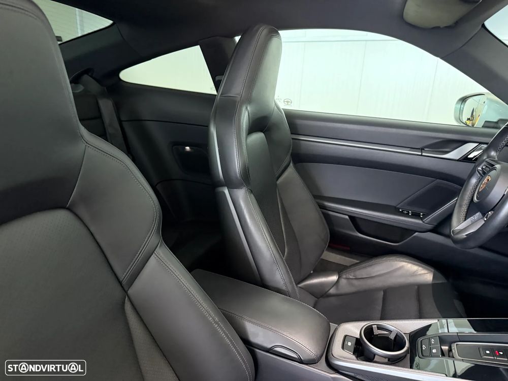 Porsche 911 (992) Carrera S PDK - 55