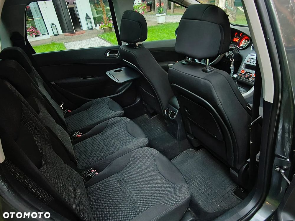 Peugeot 308 1.6 HDi Premium - 23
