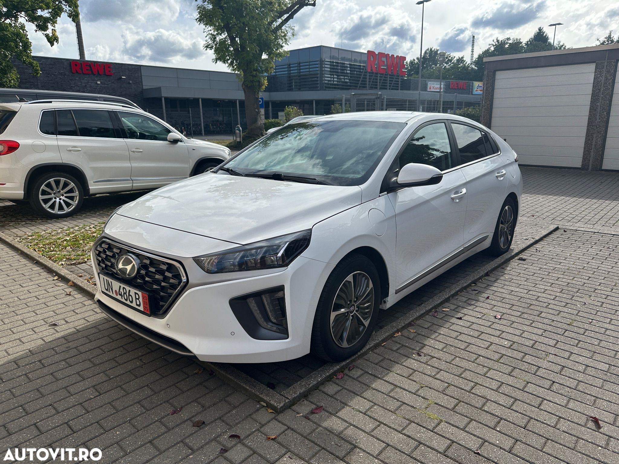 Hyundai IONIQ Plug-in-Hybrid 1.6 GDI Advantage - 1