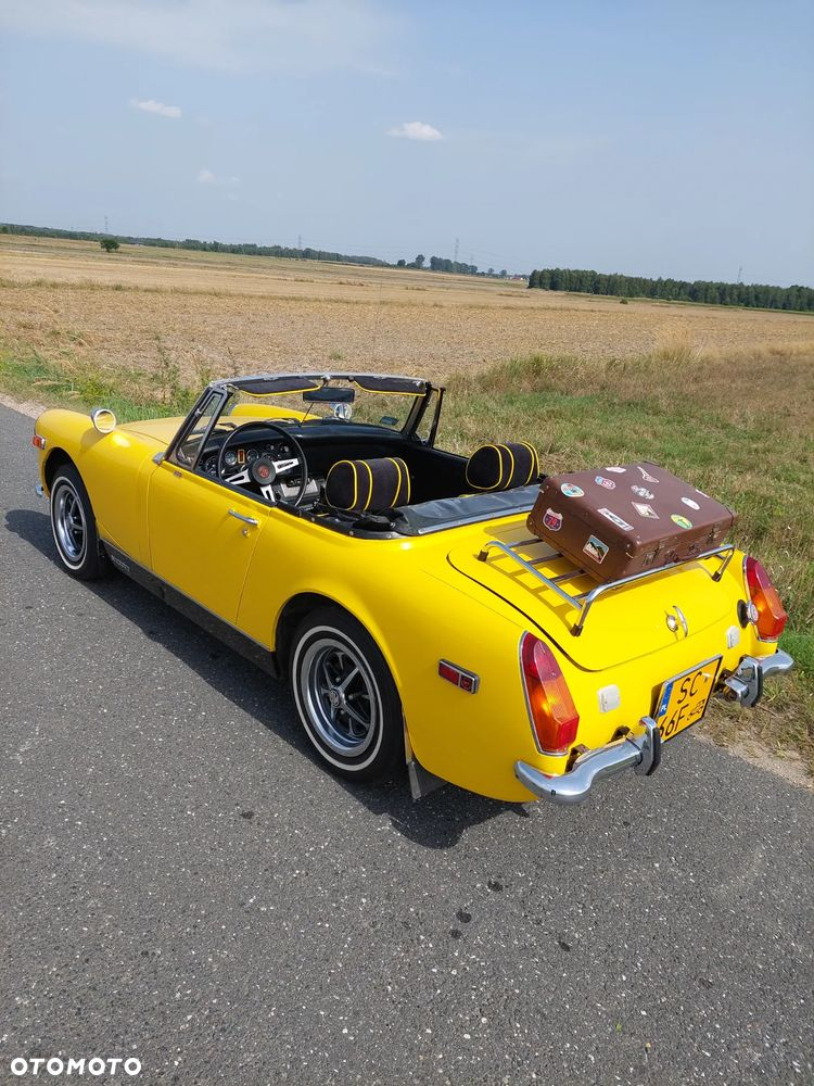 MG Midget - 4