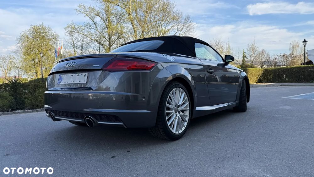 Audi TT Roadster - 5