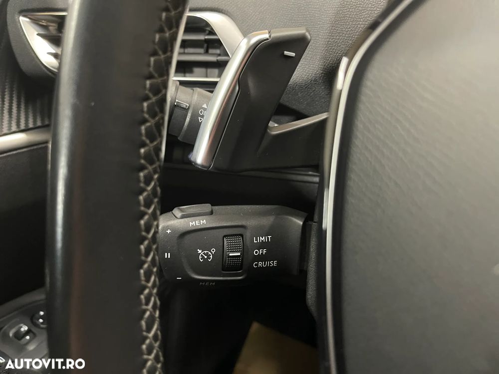 Peugeot 5008 1.5L BlueHDI EAT8 S&S Allure Pack - 27