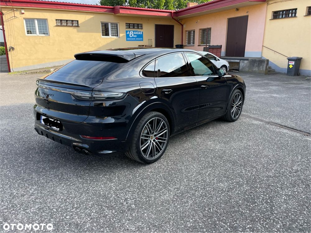Porsche Cayenne Coupe GTS - 10