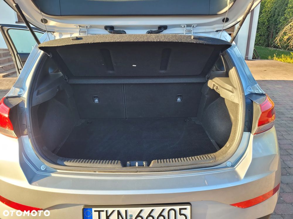 Hyundai i30 1.5 DPI Modern - 12