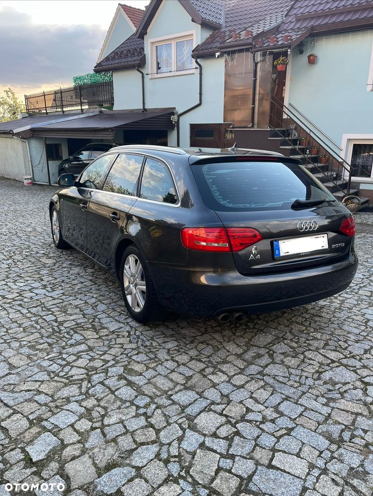 Audi A4 Avant - 37