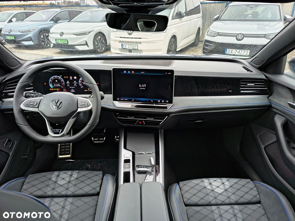 Volkswagen Passat - 13