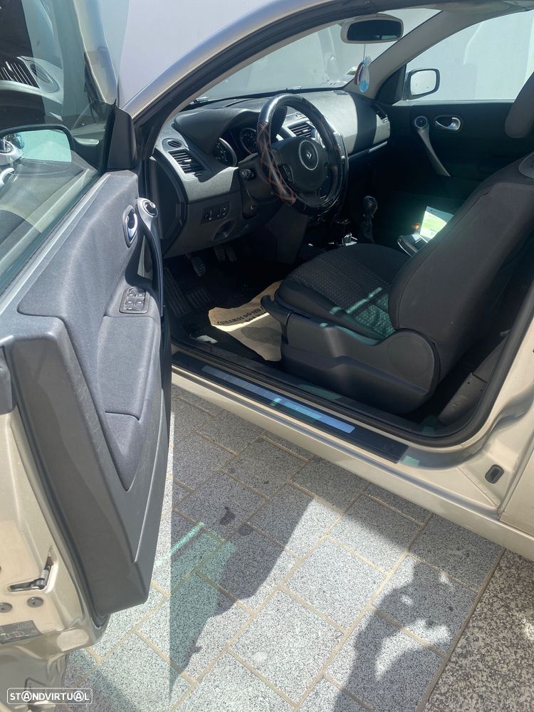 Renault Mégane CC 1.5 dCi Privilège Luxe - 11