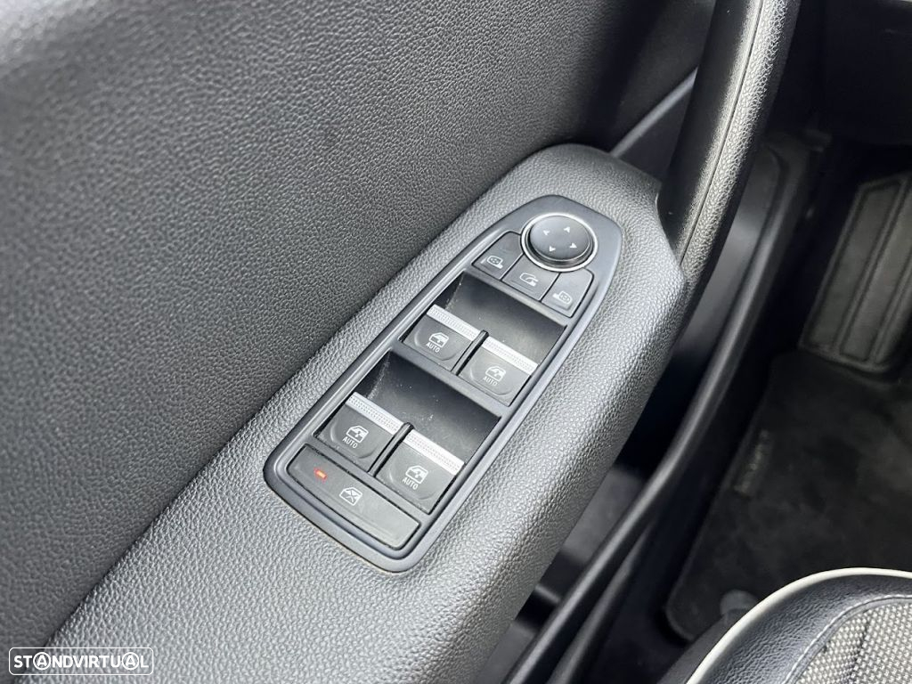 Renault Captur 1.0 TCe Exclusive - 16