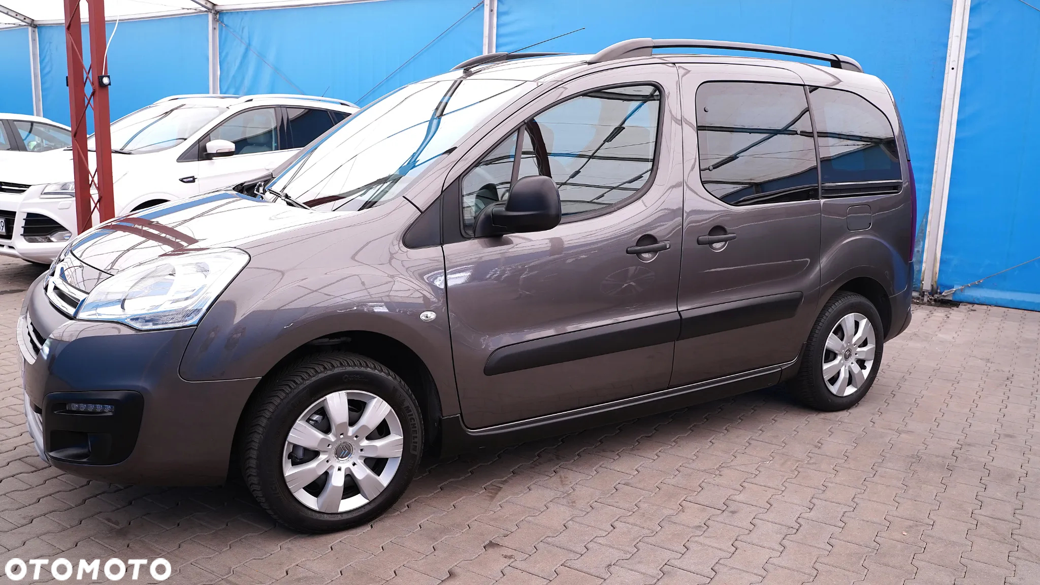 Citroën Berlingo Multispace PureTech 110 SHINE - 11