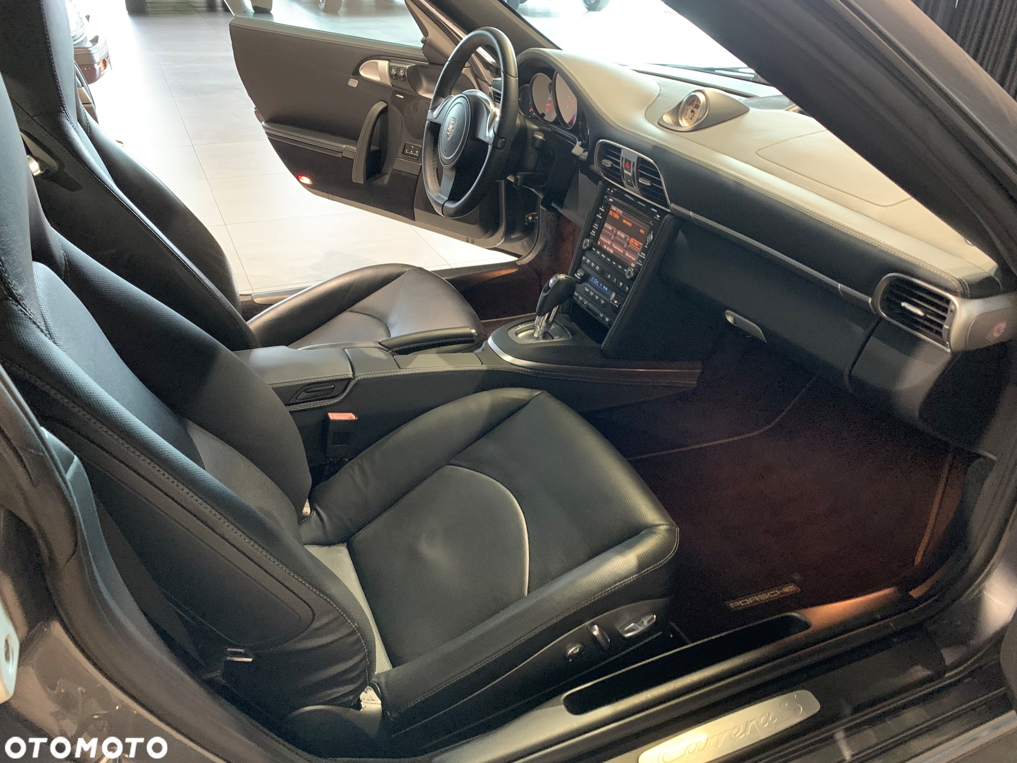 Porsche 911 Carrera S PDK - 24