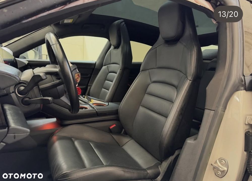 Porsche Taycan Sport - 10