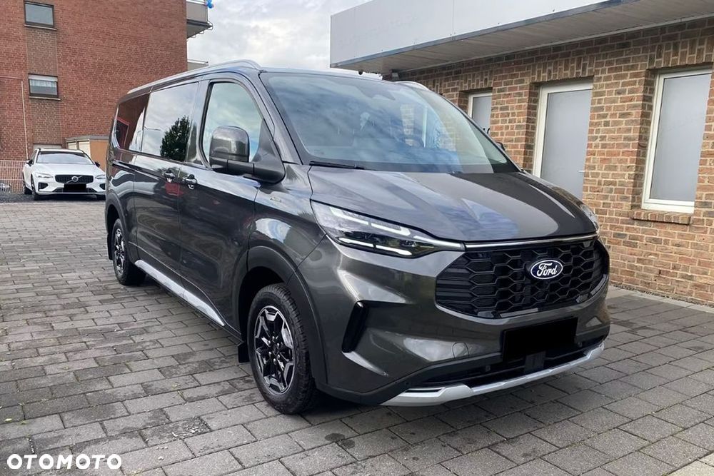 Ford Tourneo Custom - 4
