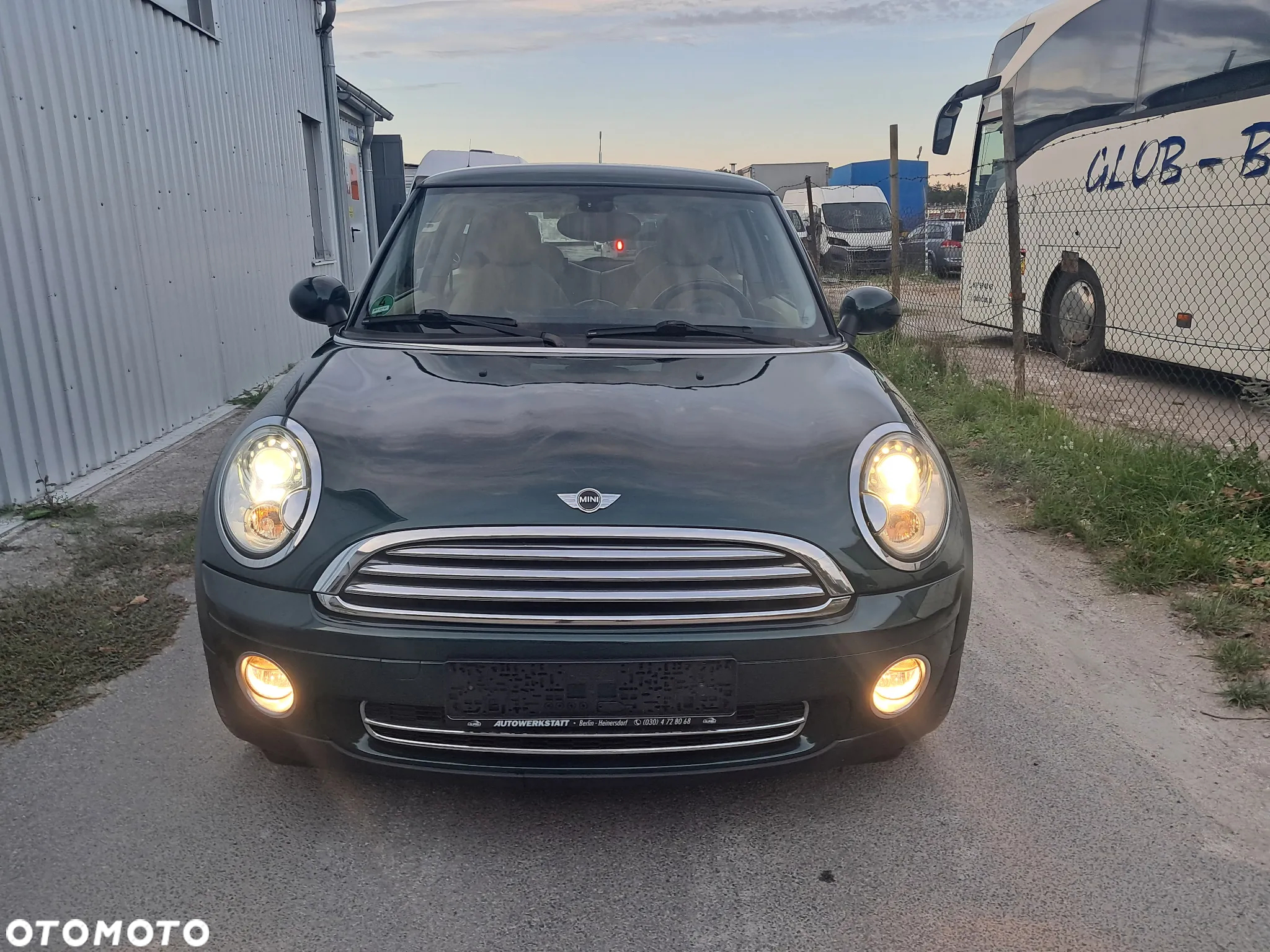 MINI Cooper 50 Mayfair - 8