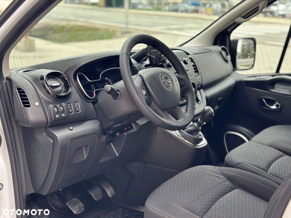 Opel Vivaro - 23