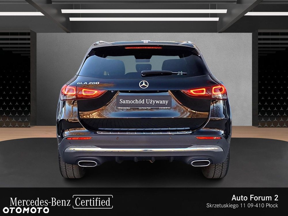 Mercedes-Benz GLA - 4