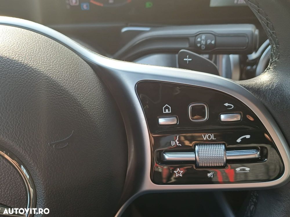 Mercedes-Benz GLB - 17