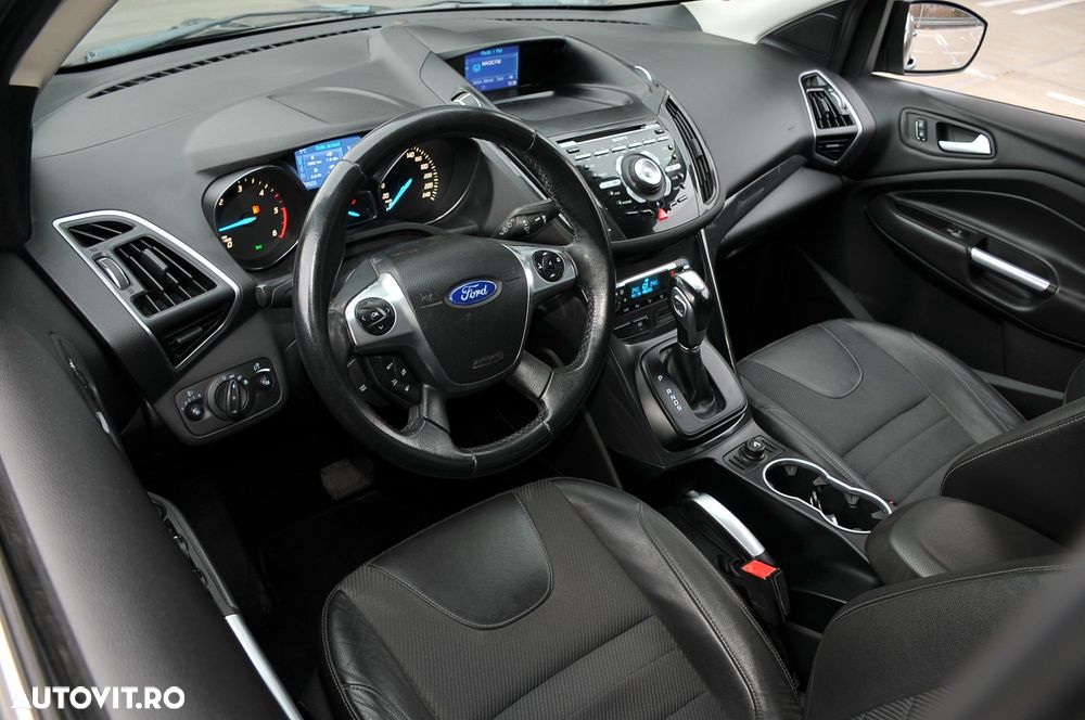 Ford Kuga 2.0 TDCi 4x4 Aut. Titanium - 8