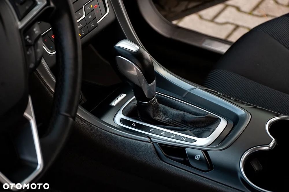 Ford Mondeo 2.0 TDCi Start-Stopp PowerShift-Aut Titanium - 24