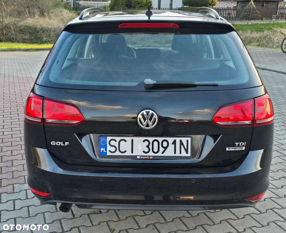 Volkswagen Golf 1.6 TDI BlueMotion Comfortline - 11