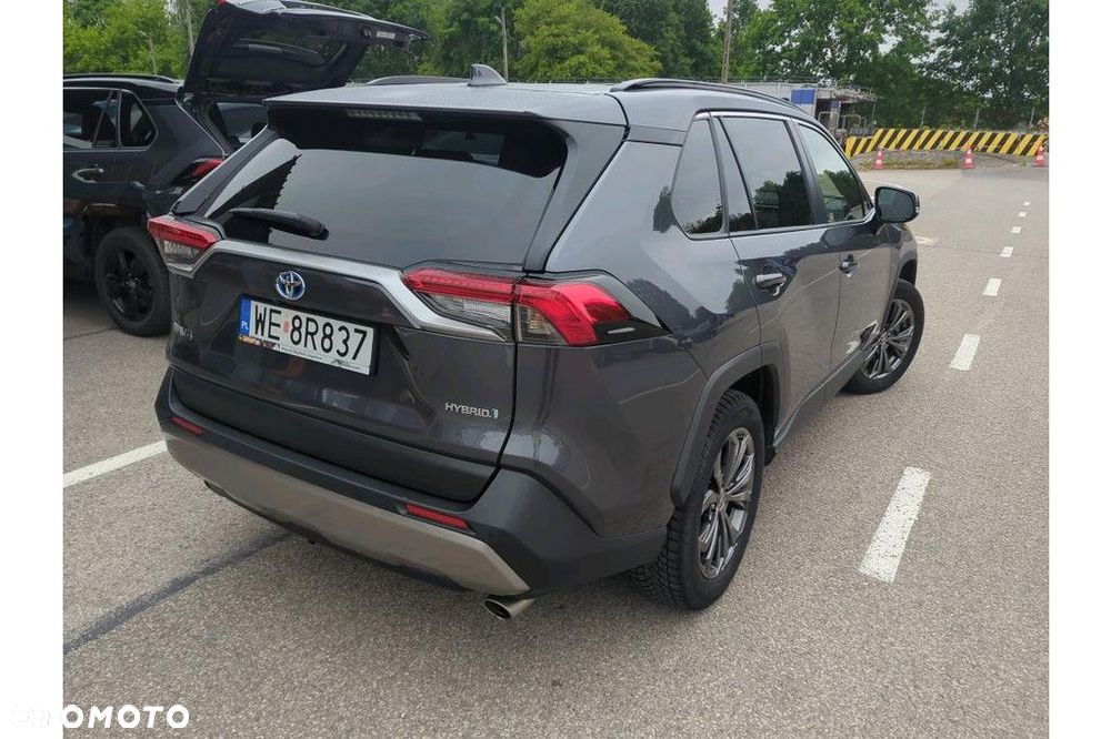 Toyota RAV4 - 3