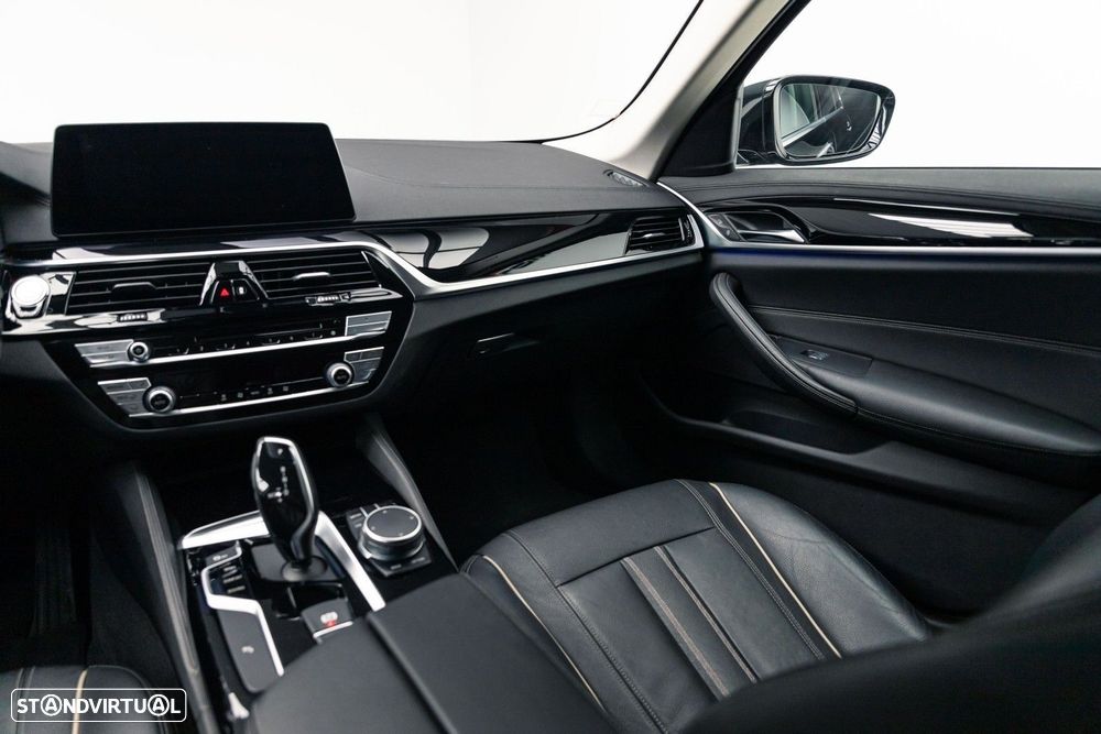 BMW 520 d Line Luxury Auto - 17