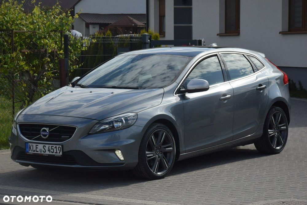 Volvo V40 D4 Drive-E R-Design Kinetic - 1