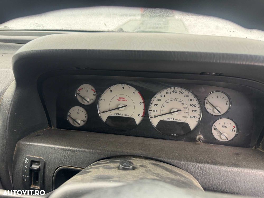 Dezmembrari Dezmembrez Piese piesa Dez Jeep Grand Cherokee 2,7 diesel - 8